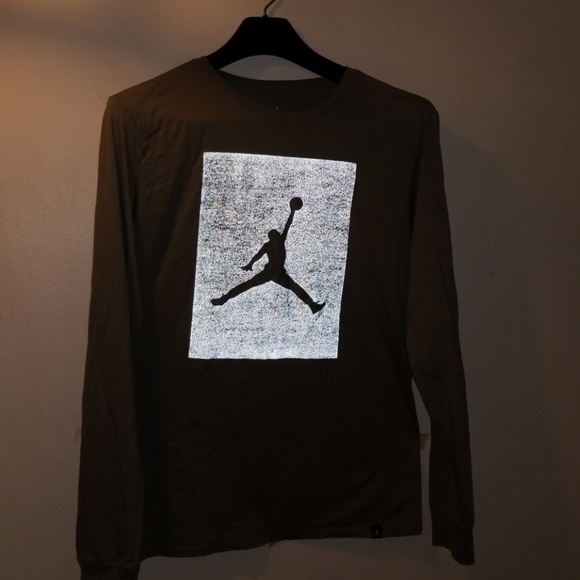 AIr Jordon shirt - Picture 1 of 1